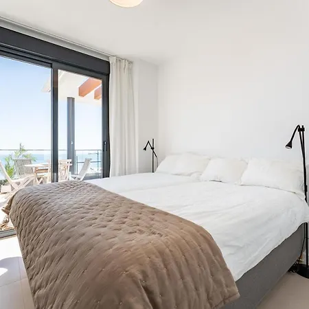 Penthouse Middel Views 아파트 푸엔히롤라